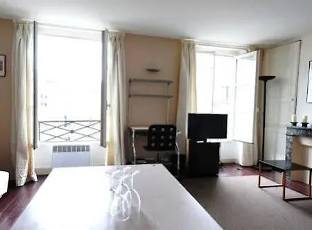 Appartements Place De La Contrescarpe Apartment
